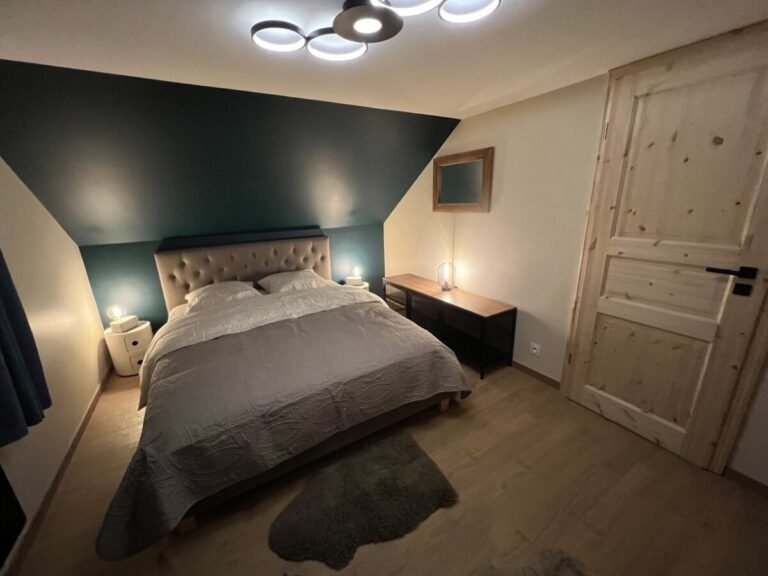 Chambre double du Cottage Jasper by Roof n'Woof dans les Vosges dans le Grand Est au Tholy