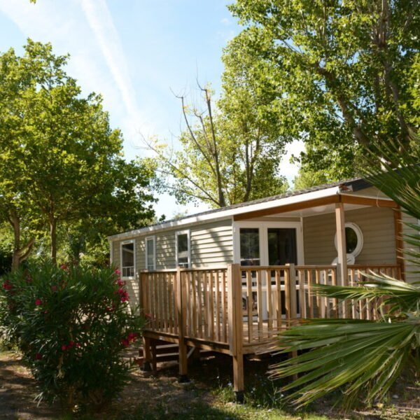 Mobil home au Camping Oasis Palavasienne dans l' Hérault à Lattes en Occitanie