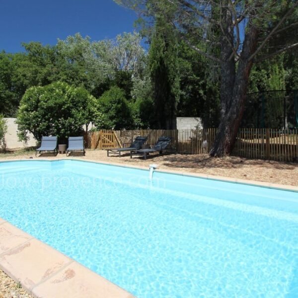 Piscine chauffée de la Villa Slow en Provence dans le Vaucluse à Bédoin en région PACA
