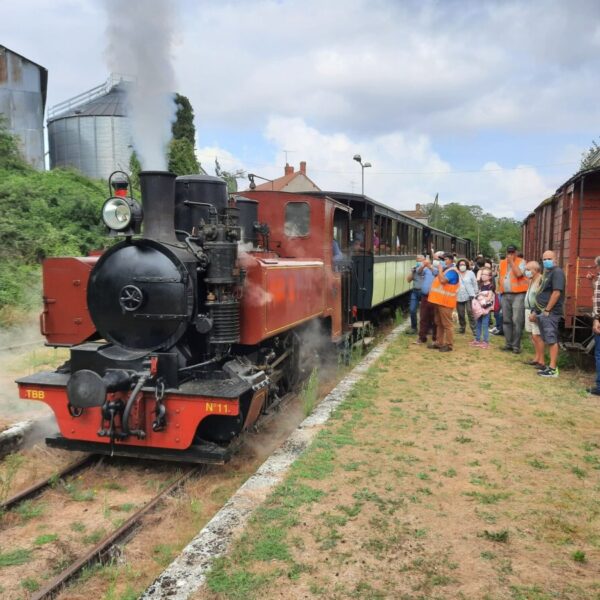 Chien acceptés dans le VELORAIL DE VALENCAY / TRAIN TOURISTIQUE DU BAS-BERRY dans l'Indre en région Centre Val de Loire dans le Berry