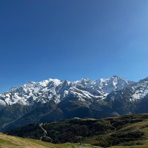 Vue sur les Alpes à l'Hôtel Maison Doron en Savoie à Beaufort en région Auvergne Rhône Alpes