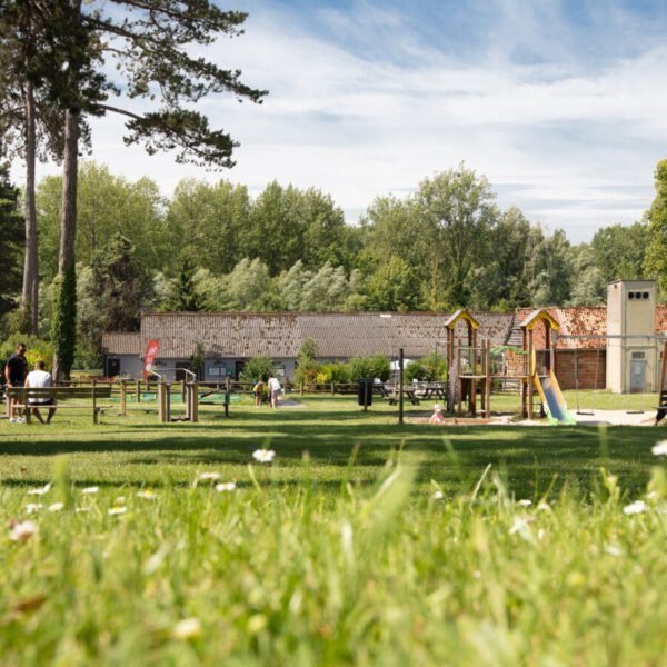 parc arboré au camping les tilleuls en baie de somme