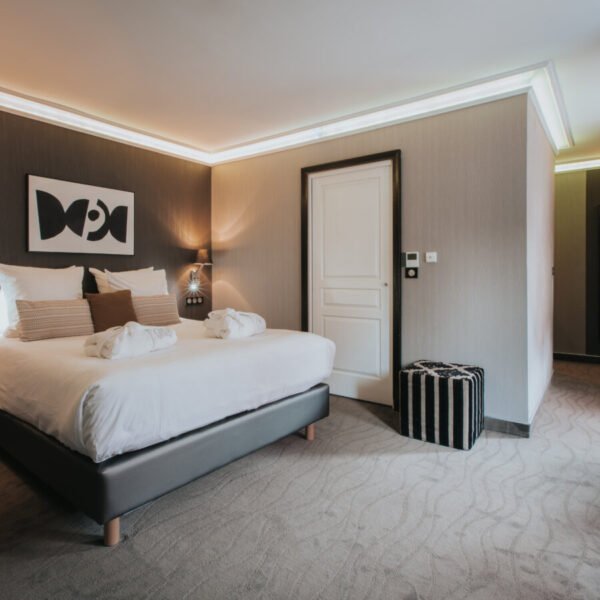 Chambre double de l''Hôtel Henry II à Beaune en Bourgogne dans les Côtes d'Or