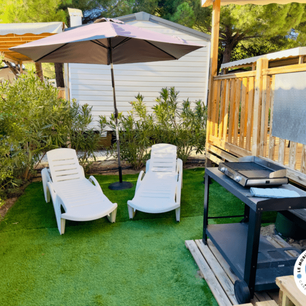 Terrasse du Mobil-home de Laurence à Canet en Roussillon dans les Pyrénées Orientales en Occitanie en Pays Catalan