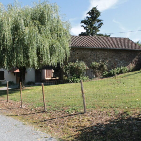 Jardin du Gîte Nouhaillaguet dans le Limousin à Dournazac en Haute Vienne