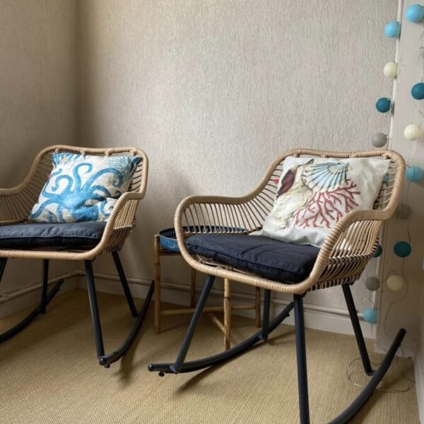 salon de l'appartement 2-Appartement T2 climatisé, vue mer, à Banyuls sur mer - emmenetonchien.com