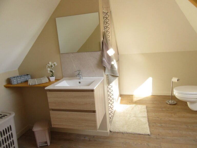 salle de bain du gîte de la chouette en Normandie à Hattenville
