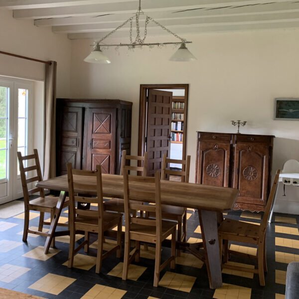 Salle à manger du Gite Tessignou en Auvergne dans le Puy de Dôme à Aydat