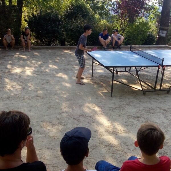 Aire de ping-pong du camping Les Ventoulines dans la Dordogne Dordogne en Nouvelle Aquitaine à Domme