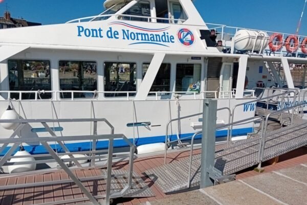 Promenade en bateau Ville d’Honfleur – La Calypso