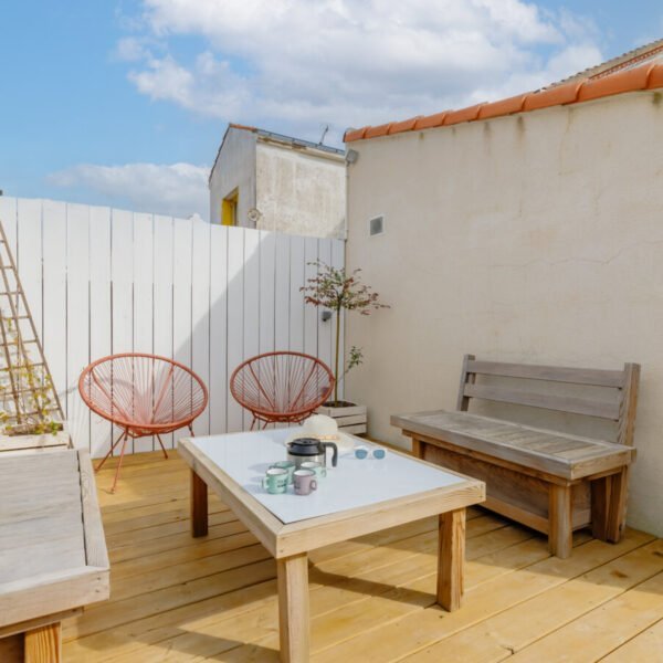 Salon de sur la terrasse de la Villas Les Bains de Mer en Vendée au Pays de La Loire à La Barre-de-Monts