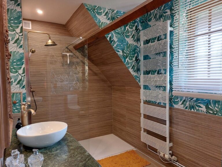 Salle de bain du Gîte La Chasse en Seine-Maritime en Normandie à Anglesqueville-la-Bras-Long