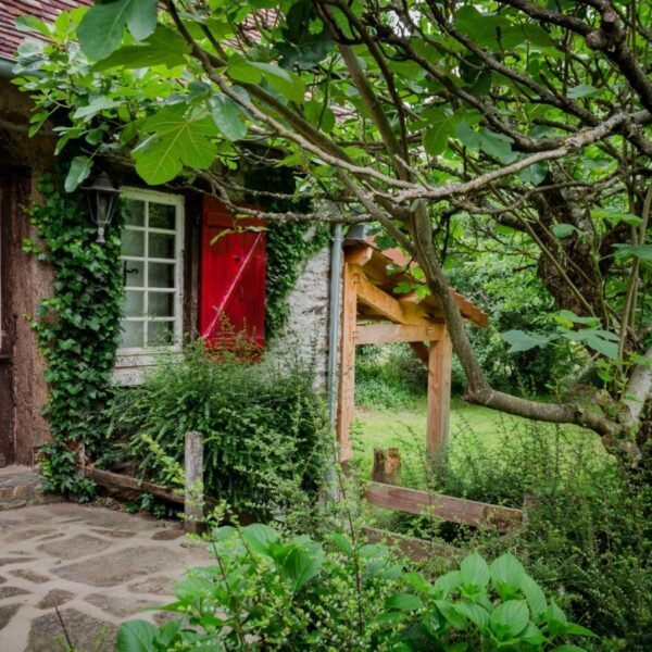 Les extérieurs du Gîte de groupe Moulin de la Jarousse à Jarousse en Dordogne en Nouvelle-Aquitaine