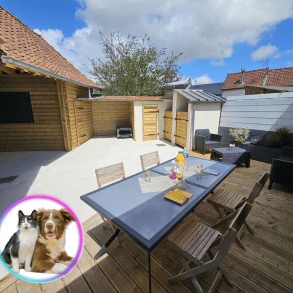 Cour et terrasse à Gite Les Ch'tis du Vimeu, à Feuquières-en-Vimeu auprès de Somme, Hauts-de-France