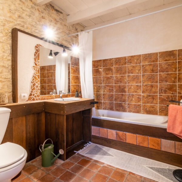 Salle de bain avec baignoire chez Bed and Bourgogne gîte et chambres d'Hôtes en Bourgogne en Saône et Loire