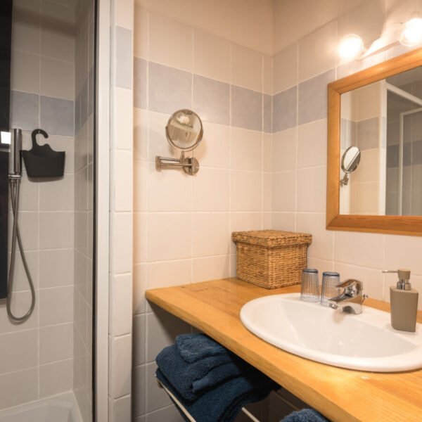 Salle de bain du Gîte La Vercorelle dans la Drôme dans le Vercors à Léoncel en Rhône Alpes