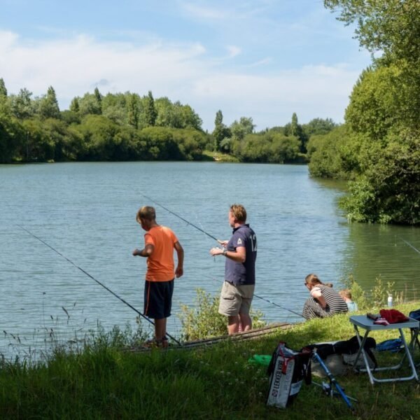 Pêche au Camping Domaine de Mesqueau à Plougasnou en Finistère, Bretagne