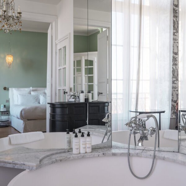 Bain au Château de Sacy à Saucy en Marne dans le Grand Est