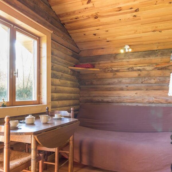 Salle de séjour à Le Chalet en Valorbiquet à Calvados en Normandie