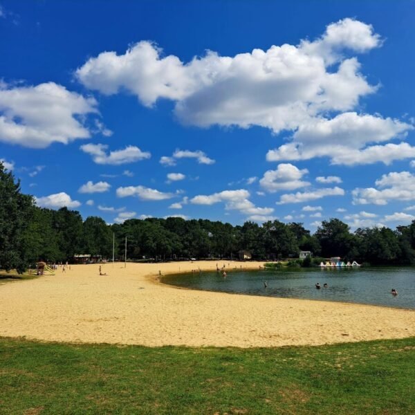 Rivière au Camping Domaine du Houssay 3* à Spay dans la Sarthe dans le Pays de la Loire