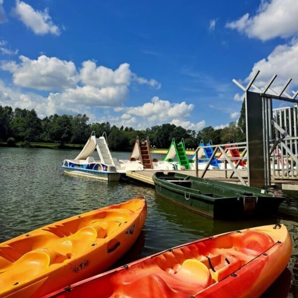 Canoe et activités au Camping Domaine du Houssay 3* à Spay dans la Sarthe dans le Pays de la Loire
