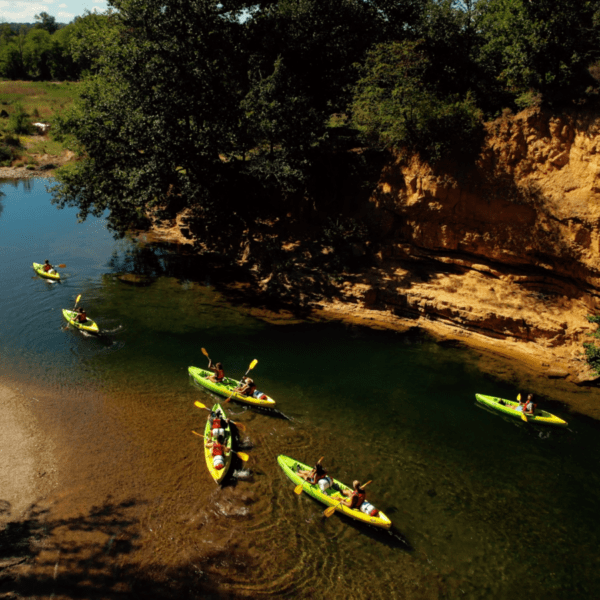 Activité du kayak à Naturokayarc à Lapenne en Ariège en Occitanie
