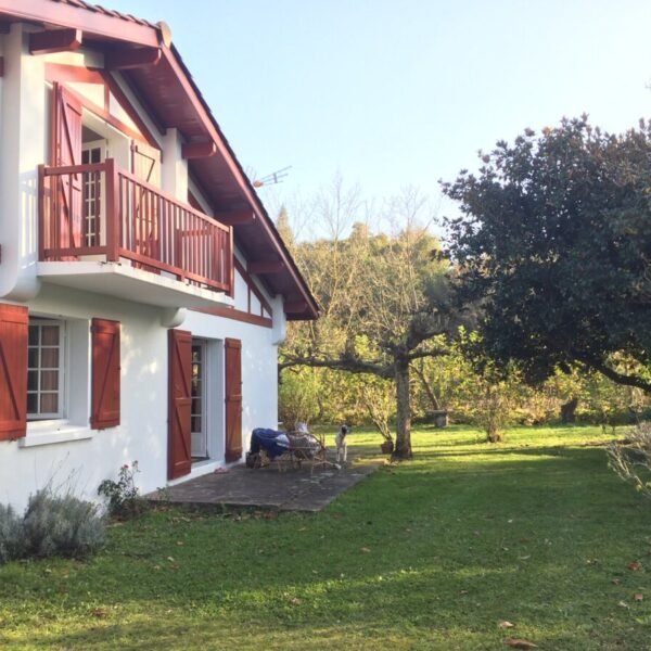Jardin et nature au Gîte Usoak à Sare dans le Pyrénées-Atlantiques en Nouvelle-Aquitaine