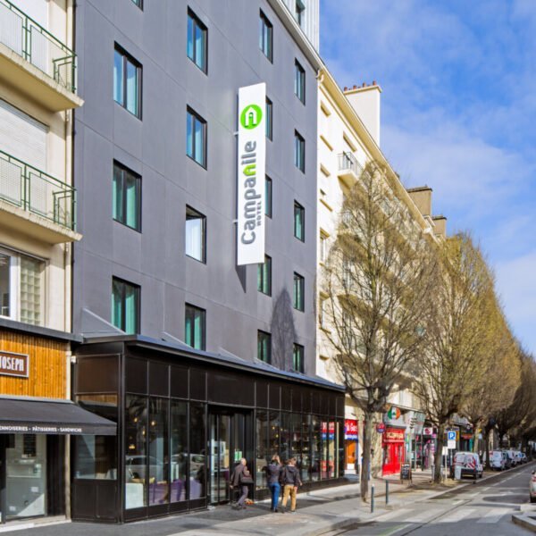 Vue extérieure de l'Hôtel Campanile Rennes Centre Gare en Rennes dans l'Ille-et-Vilaine en Bretagne