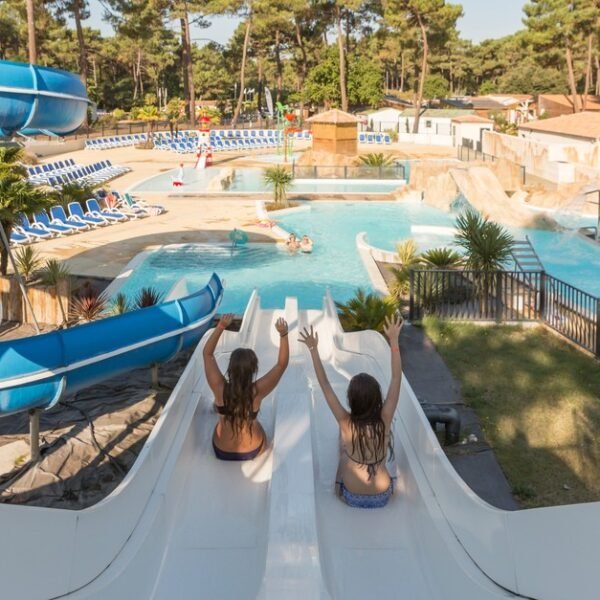 Piscine du camping La Palmyre qui accepte les animaux.