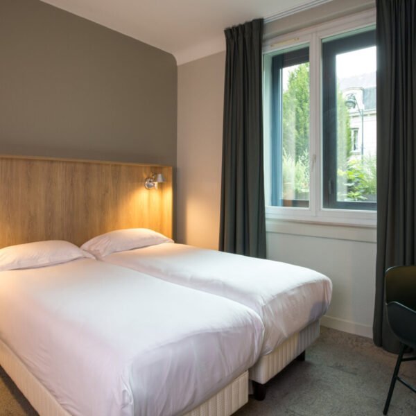 Chambre avec deux lits à l'Hôtel Campanile Rennes Centre Gare en Rennes dans l'Ille-et-Vilaine en Bretagne