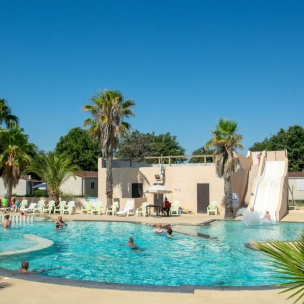 Espace aquatique au Camping le Domaine du Golfe de Saint Tropez à Grimaud dans le Var en Provence-Alpes-Côte d'Azur