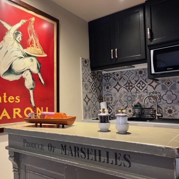 Cuisine équipé au Gîtes Le 6 L'Oliveraie à Martigues en Bouches-du-Rhône en Provence-Alpes-Côte d'Azur