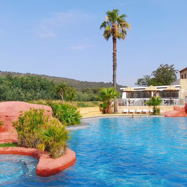 Piscine au Camping La Vallée du Paradis à Saint-Raphaël dans le Var en Provence-Alpes-Côte d'Azur