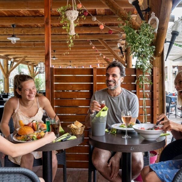 Restaurant au Camping Les Palmiers à Hyères dans le Var en Provence-Alpes-Côte d'Azur