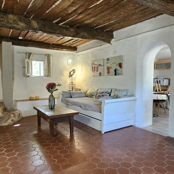 Salon du Gîte Le Platane à Cuers dans le Var en Provence