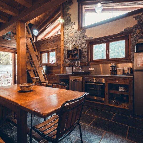 Cuisine équipée des Chalets Savoya Lodges Explora / Rustika / Utopia à Châtel en Haute Savoie dans les Alpes