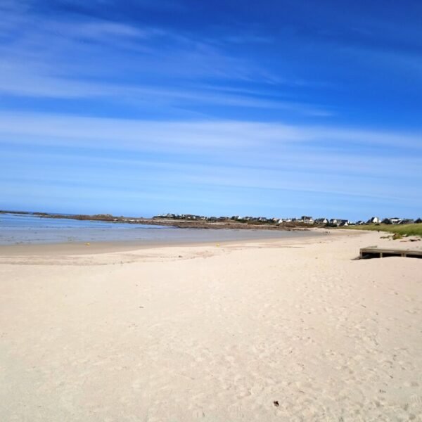 La plage proche du Gîte La Salicorne en Bretagne dans le Finistère à Plouescat