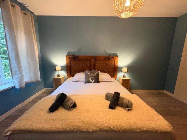 Chambre double cosy du Gîte Le Clos de Félicie dans les Vosges à La Bresse en Montagne