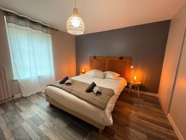 Chambre double cosy du Gîte Le Clos de Félicie dans les Vosges à La Bresse en Montagne