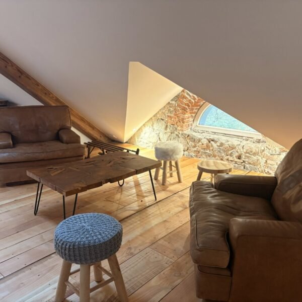 Coin salon intime du Gîte Le Clos de Félicie dans les Vosges à La Bresse en Montagne