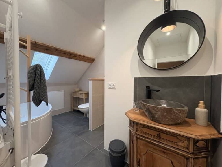 Salle de bain du Gîte Le Clos de Félicie dans les Vosges à La Bresse en Montagne