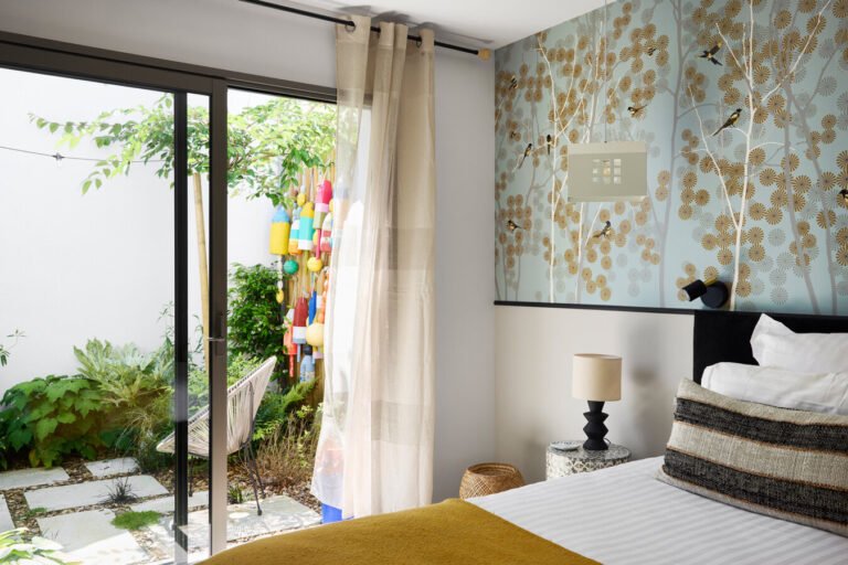 Chambre parentale de la Villa 2 L'Ile by Les Villas Majolie dans le Finistère en Bretagne