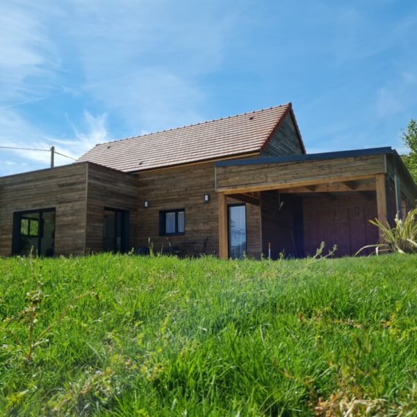 Vue extérieure du Gîte L’Échappée Romantique en Touraine proche de Tour et de Blois en Indre et Loire en région Centre Val de Loire