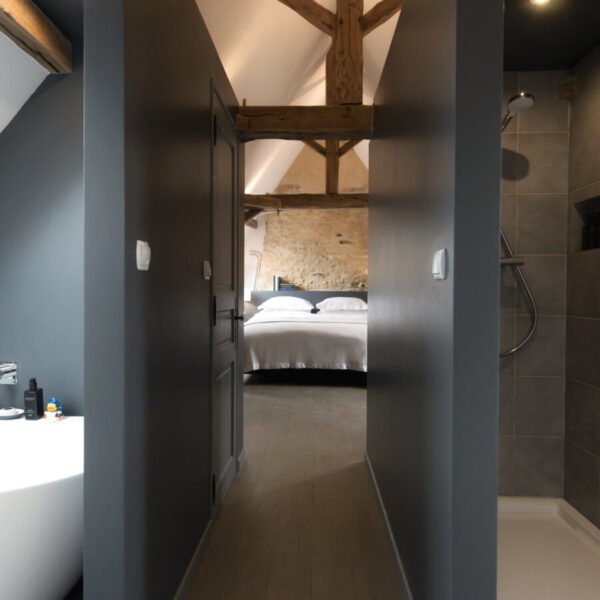 Grande chambre dans Le Mas en Dordogne en Nouvelle Aquitaine dans le Sud de la France