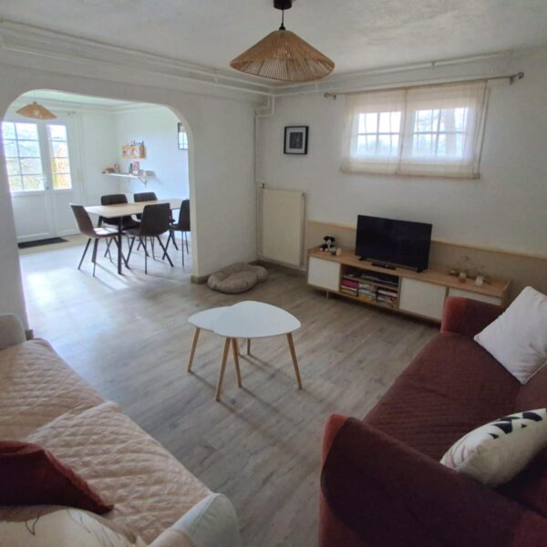 Salon du Gîte le Chalet de Carrou à Coulx dans le Lot-et-Garonne