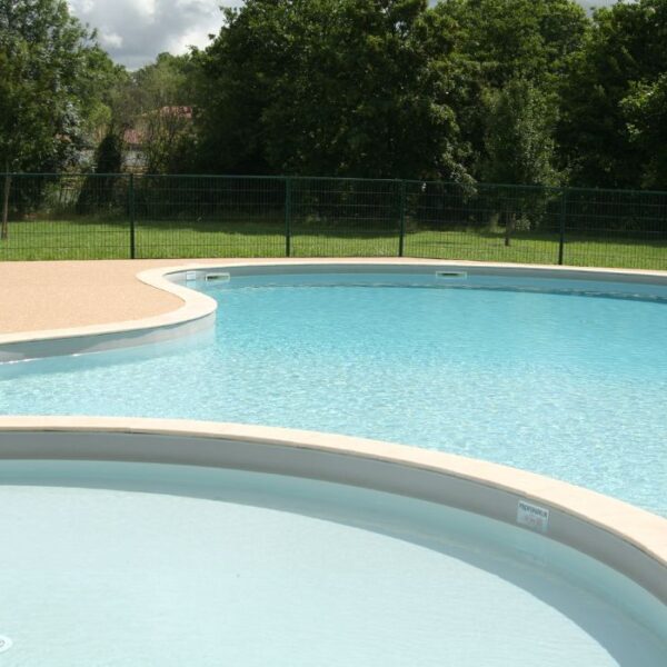 Piscine du Camping le Moulin de Bidounet à Moissac dans le Tarn-et-Garonne