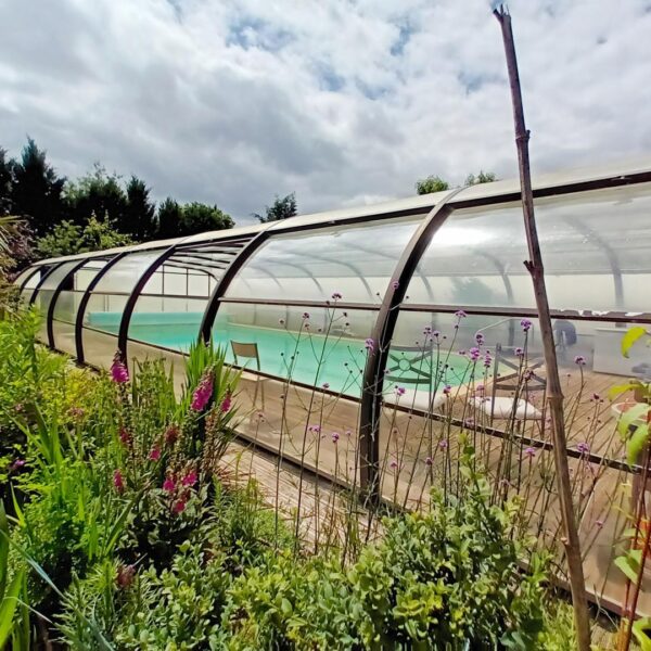 Piscine du Gite Le Moulin des Myrtilles à Le-Grand-Bourg dans la Creuse