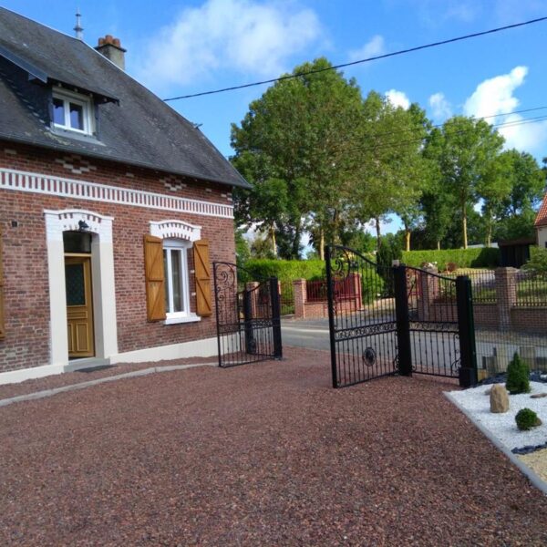 ENrrée du Gîte le Nuage de la Plaine à Carnoy-Mametz dans la Somme