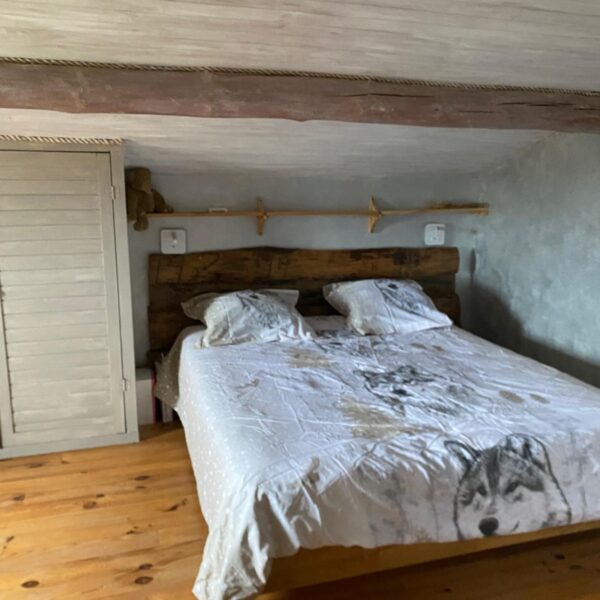 Chambre du Gite La Tanière de l'Alchimiste à Sécheras en Ardèche