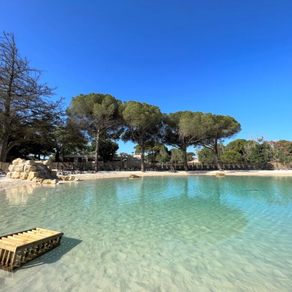 Lagon du Camping La Tamarissière Village à Agde dans l' Hérault